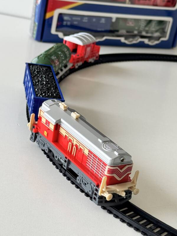 Mini Cargo Train Set - Image 15